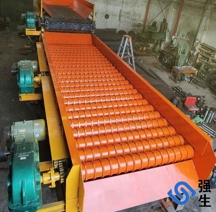 混凝土回收商砼沙石分離機(jī)(電話13793898555)專業(yè)砂石黏土泥漿鵝卵石分離機(jī),泥石分離設(shè)備,混凝土回收商砼沙石分離機(jī)快速分離石頭泥土,產(chǎn)量高,操作簡(jiǎn)單,泥石分離機(jī)就選山東濱州強(qiáng)生重工,您身邊專業(yè)的泥石分離設(shè)備廠家!